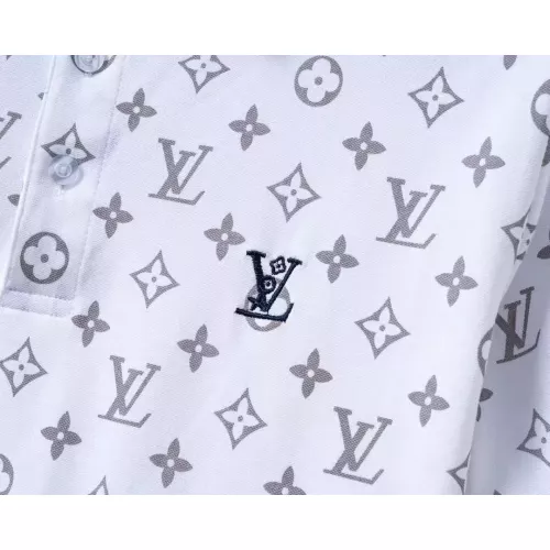 Replica Louis Vuitton LV T-Shirts Short Sleeved For Men #1333765 $32.00 USD for Wholesale