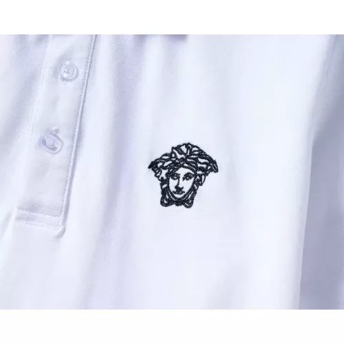 Replica Versace T-Shirts Short Sleeved For Men #1333770 $32.00 USD for Wholesale