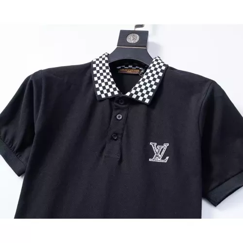 Replica Louis Vuitton LV T-Shirts Short Sleeved For Men #1333778 $32.00 USD for Wholesale