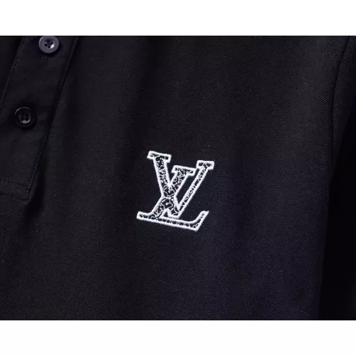 Replica Louis Vuitton LV T-Shirts Short Sleeved For Men #1333778 $32.00 USD for Wholesale