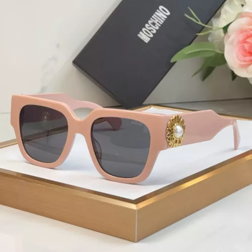 Moschino AAA Quality Sunglasses #1333957