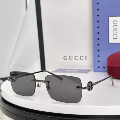 Gucci AAA Quality Sunglasses #1334510