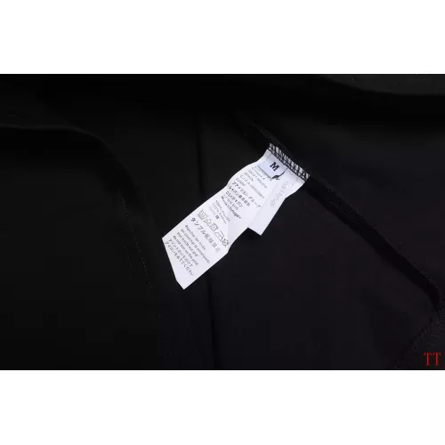 Replica LOEWE T-Shirts Short Sleeved For Unisex #1335369 $39.00 USD for Wholesale