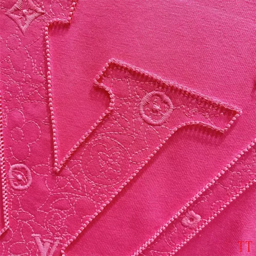 Replica Louis Vuitton LV T-Shirts Short Sleeved For Unisex #1335553 $45.00 USD for Wholesale