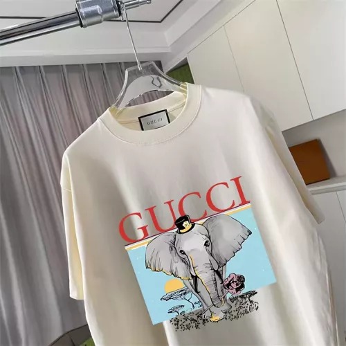 Replica Gucci T-Shirts Short Sleeved For Unisex #1335782 $42.00 USD for Wholesale