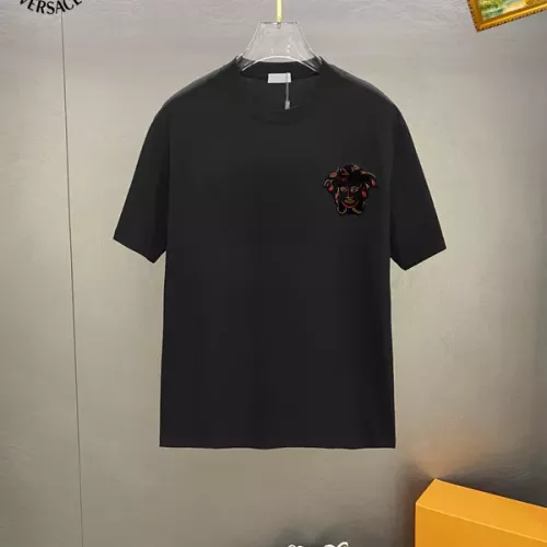 Versace T-Shirts Short Sleeved For Unisex #1336263 $25.00 USD, Wholesale Replica Versace T-Shirts