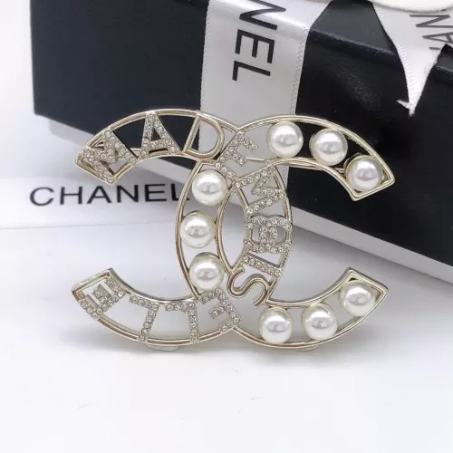 Chanel Brooches For Women #1337050