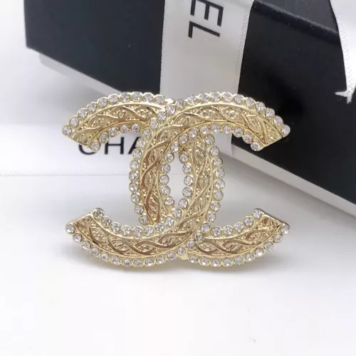 Chanel Brooches For Women #1337055