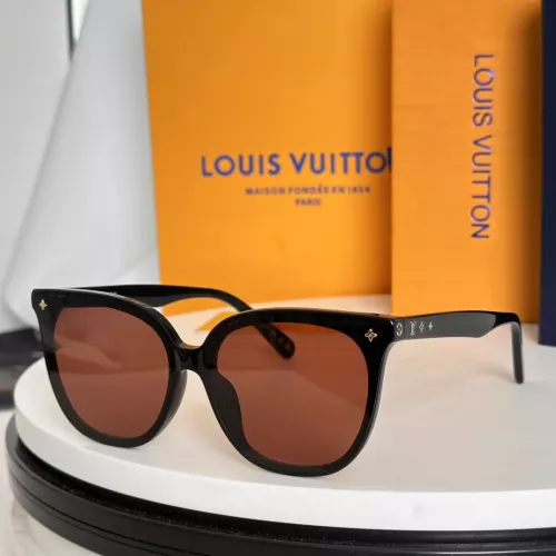 Louis Vuitton AAA Quality Sunglasses #1337119