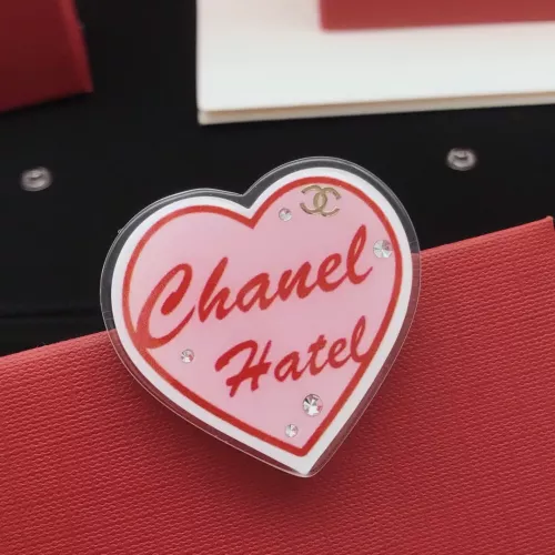 Chanel Brooches For Women #1337702 $29.00 USD, Wholesale Replica Chanel Brooches