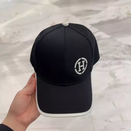 Hermes Caps #1339163