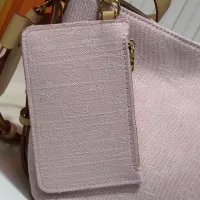 $68.00 USD Louis Vuitton AAA Quality Messenger Bags For Women #1330595