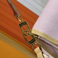 $68.00 USD Louis Vuitton AAA Quality Messenger Bags For Women #1330607
