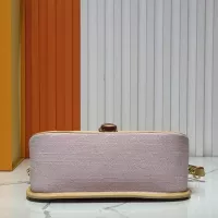 $68.00 USD Louis Vuitton AAA Quality Messenger Bags For Women #1330607