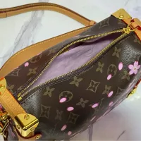 $72.00 USD Louis Vuitton AAA Quality Messenger Bags For Women #1330612