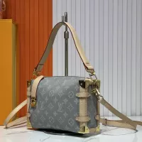 $80.00 USD Louis Vuitton AAA Quality Messenger Bags For Women #1330618