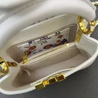 $102.00 USD Louis Vuitton AAA Quality Handbags For Women #1331099