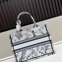 $100.00 USD Christian Dior AAA Quality Tote-Handbags For Women #1331939