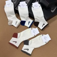 $27.00 USD Nike Socks #1332427