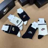$27.00 USD Nike Socks #1332428