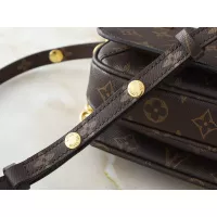 $56.00 USD Louis Vuitton Messenger Bag For Women #1332790