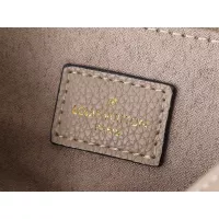 $60.00 USD Louis Vuitton Messenger Bag For Women #1332799