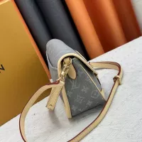 $72.00 USD Louis Vuitton AAA Quality Messenger Bags For Women #1332890