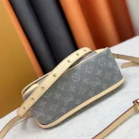 $72.00 USD Louis Vuitton AAA Quality Messenger Bags For Women #1332890