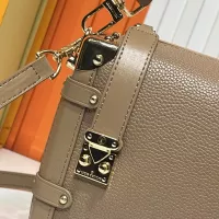 $72.00 USD Louis Vuitton AAA Quality Messenger Bags For Women #1332893