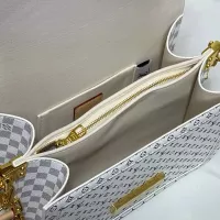 $82.00 USD Louis Vuitton AAA Quality Messenger Bags For Women #1332899