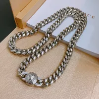 $52.00 USD Versace Necklaces #1336776