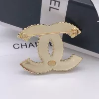 $32.00 USD Chanel Brooches For Women #1337055