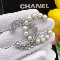 $32.00 USD Chanel Brooches For Women #1337057
