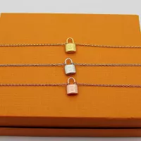 $25.00 USD Louis Vuitton LV Bracelets #1337213
