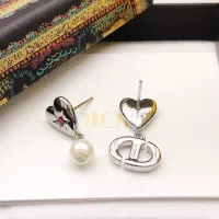 $25.00 USD Christian Dior Earrings For Women #1337247