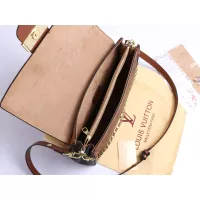 $41.00 USD Louis Vuitton Messenger Bags For Women #1338556