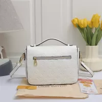 $39.00 USD Louis Vuitton Messenger Bags For Women #1338582