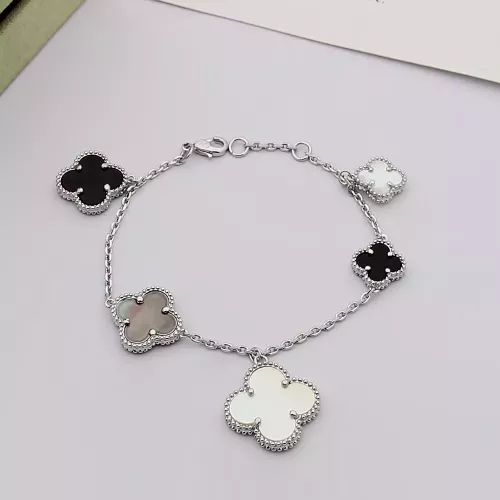 Van Cleef &amp; Arpels Bracelets For Women #1344166 $32.00 USD, Wholesale Replica Van Cleef &amp; Arpels Bracelets