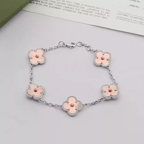 Van Cleef &amp; Arpels Bracelets For Women #1344268 $32.00 USD, Wholesale Replica Van Cleef &amp; Arpels Bracelets
