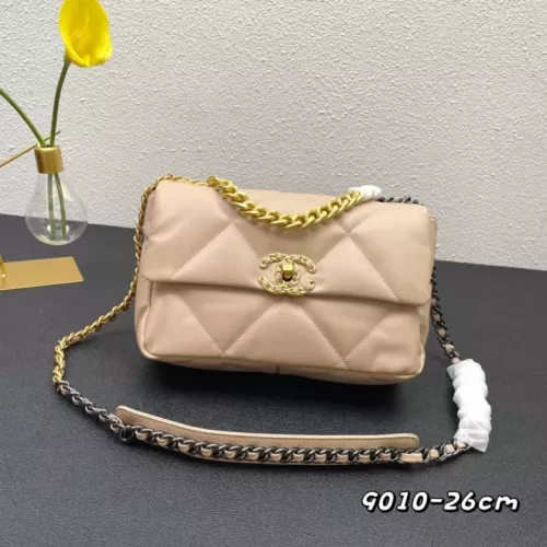 Chanel AAA Quality Messenger Bags For Women #1344679 $92.00 USD, Wholesale Replica Chanel AAA Quality Messenger Bags