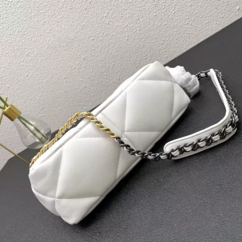 Replica Chanel AAA Quality Messenger Bags For Women #1344681 $92.00 USD for Wholesale