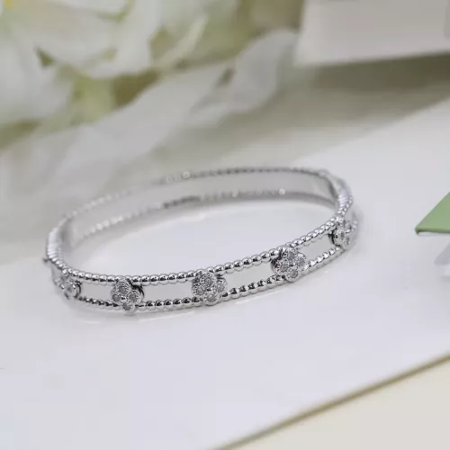 Van Cleef &amp; Arpels Bracelets #1344883 $39.00 USD, Wholesale Replica Van Cleef &amp; Arpels Bracelets