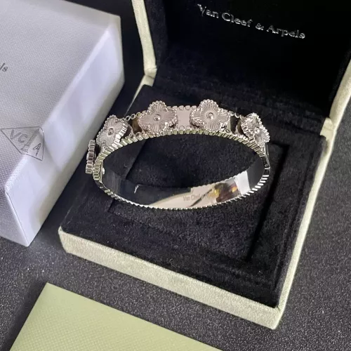 Van Cleef &amp; Arpels Bracelets #1344891 $32.00 USD, Wholesale Replica Van Cleef &amp; Arpels Bracelets