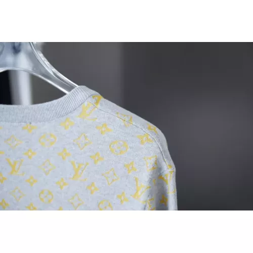 Replica Louis Vuitton LV T-Shirts Short Sleeved For Unisex #1348820 $38.00 USD for Wholesale