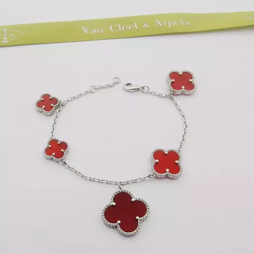 Van Cleef &amp; Arpels Bracelets For Women #1351185 $32.00 USD, Wholesale Replica Van Cleef &amp; Arpels Bracelets