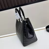 $112.00 USD Christian Dior AAA Quality Handbags For Women #1345295