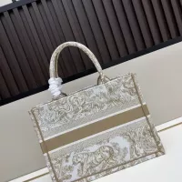 $100.00 USD Christian Dior AAA Quality Tote-Handbags For Women #1345308