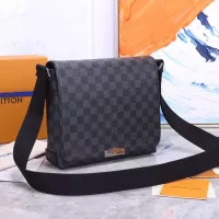 $118.00 USD Louis Vuitton AAA Man Messenger Bags #1349142