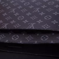 $118.00 USD Louis Vuitton AAA Man Messenger Bags #1349145
