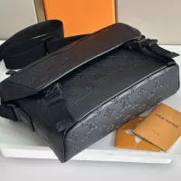 $192.00 USD Louis Vuitton AAA Man Messenger Bags #1349217